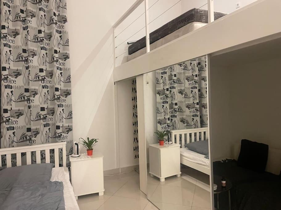 Fashion 1 In The Center Apartment Budapest